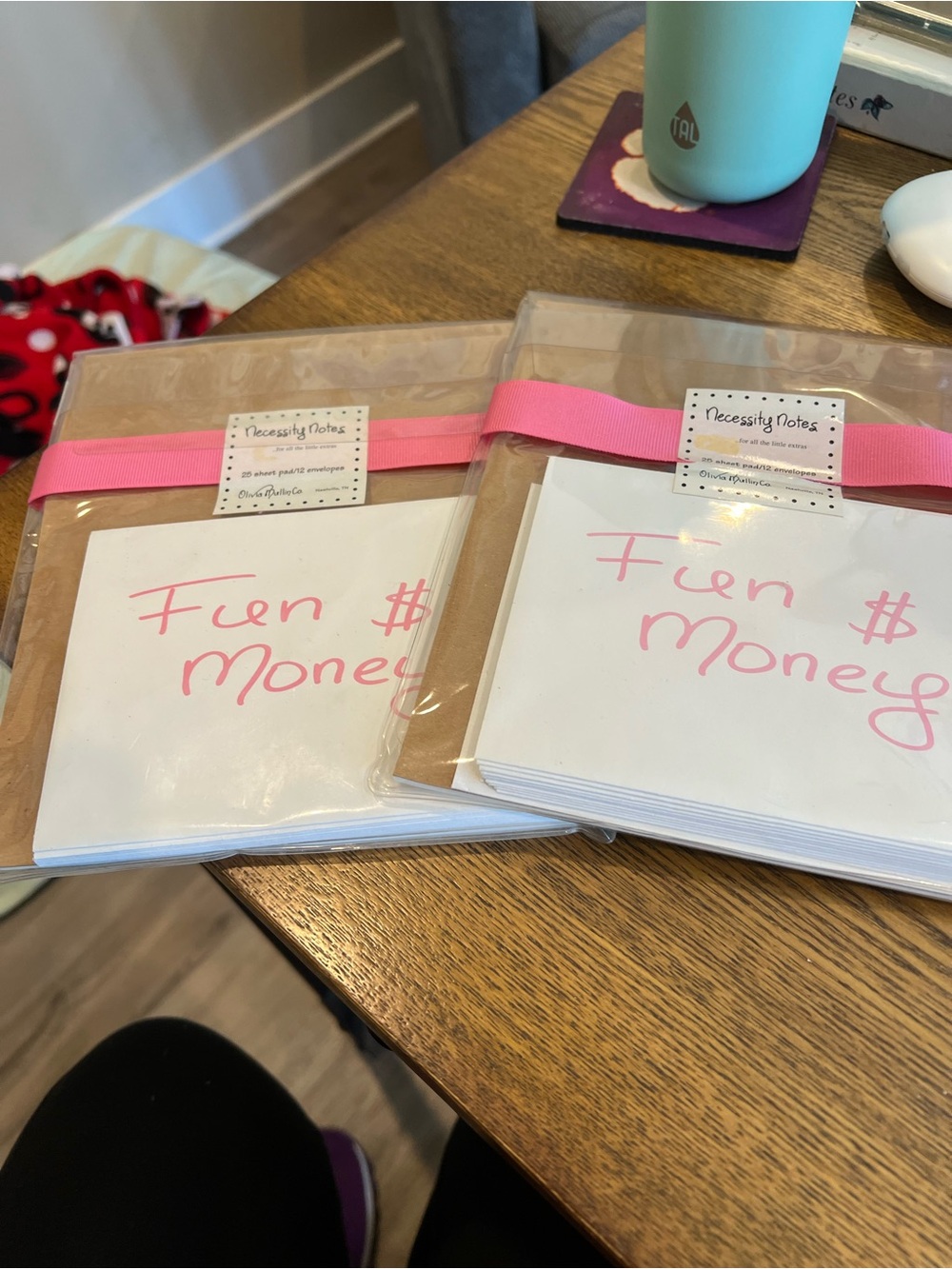 Pink Sitter Notes Notepad, Envelopes, and case with Ribbon - Picture 4 of 4